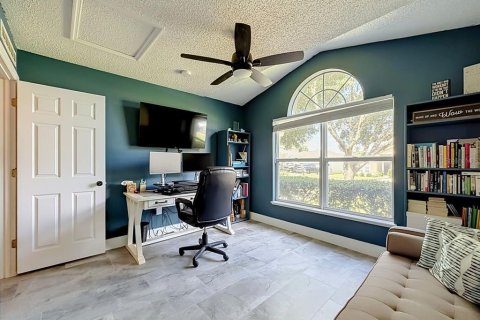 House in Apopka, Florida 3 bedrooms, 151.62 sq.m. № 2133355 - photo 23
