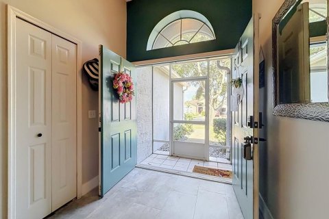 House in Apopka, Florida 3 bedrooms, 151.62 sq.m. № 2133355 - photo 2