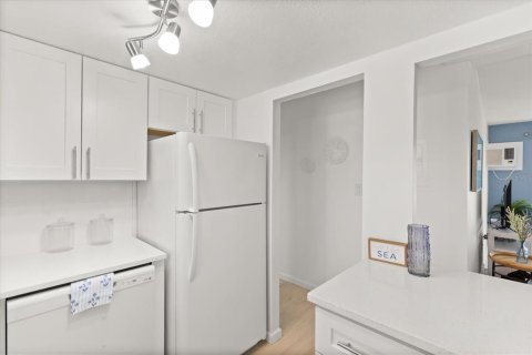 Купить кондоминиум в Брейдентон, Флорида 4 комнаты, 53.51м2, № 2219018 - фото 17