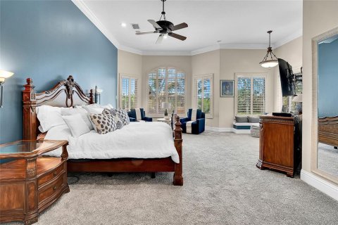 House in Seminole, Florida 5 bedrooms, 470.18 sq.m. № 1805460 - photo 19