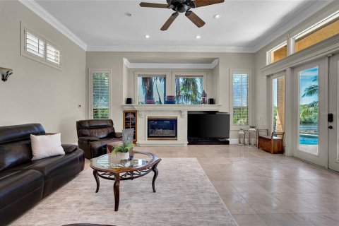 House in Seminole, Florida 5 bedrooms, 470.18 sq.m. № 1805460 - photo 13