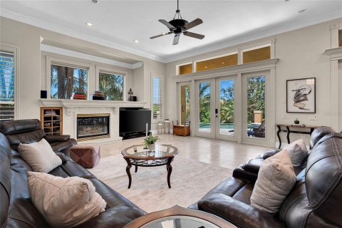 House in Seminole, Florida 5 bedrooms, 470.18 sq.m. № 1805460 - photo 14
