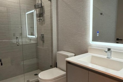 Купить кондоминиум в Санни-Айлс-Бич, Флорида 3 спальни, 141.58м2, № 2055061 - фото 14