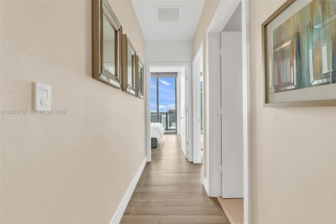 Condo in Miami, Florida, 3 bedrooms № 2185914 - photo 30