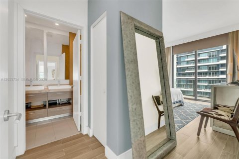 Condo in Miami, Florida, 3 bedrooms № 2185914 - photo 23