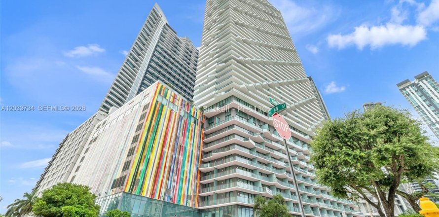 Condo in Miami, Florida, 3 bedrooms № 2185914