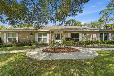 Condominio en venta en DeLand, Florida, 2 dormitorios, 111.11 m2 № 2235989 - foto 2