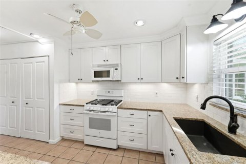 Condominio en venta en DeLand, Florida, 2 dormitorios, 111.11 m2 № 2235989 - foto 14
