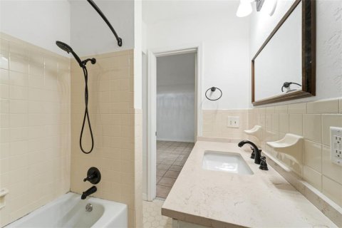 Condominio en venta en DeLand, Florida, 2 dormitorios, 111.11 m2 № 2235989 - foto 25