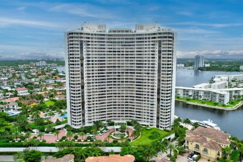 Condominio en venta en Aventura, Florida, 3 dormitorios, 176.51 m2 № 1973155 - foto 3