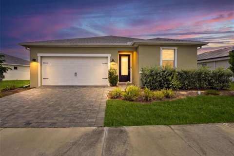 House in Punta Gorda, Florida 3 bedrooms, 154.12 sq.m. № 2203731