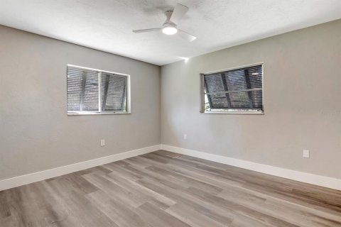 House in Venice, Florida 3 bedrooms, 159.98 sq.m. № 1525018 - photo 21