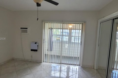 Copropriété à louer à West Palm Beach, Floride: 1 chambre, 57.13 m2 № 2319723 - photo 16
