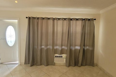Copropriété à louer à West Palm Beach, Floride: 1 chambre, 57.13 m2 № 2319723 - photo 4