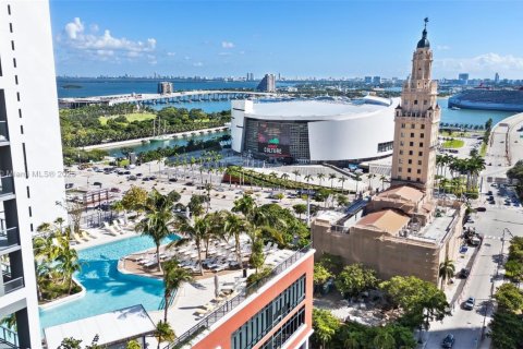 Condo in Miami, Florida  № 1957309 - photo 10