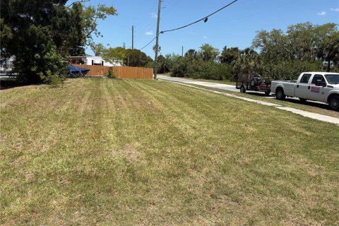 Terreno en venta en Hudson, Florida № 1772241 - foto 1