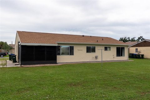 Villa ou maison à vendre à North Port, Floride: 3 chambres, 109.16 m2 № 1902653 - photo 27