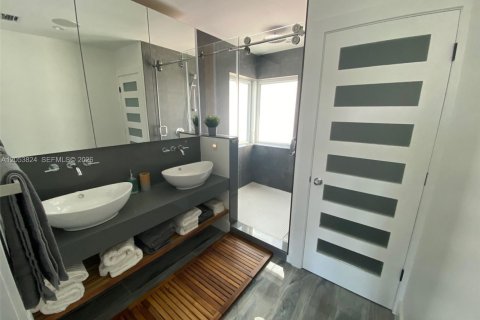 Villa ou maison à louer à Big Pine Key, Floride: 4 chambres, 218.51 m2 № 2180499 - photo 28