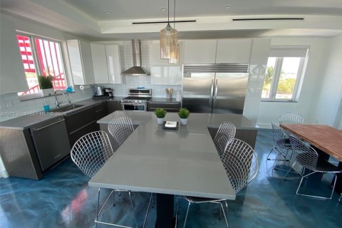 Villa ou maison à louer à Big Pine Key, Floride: 4 chambres, 218.51 m2 № 2180499 - photo 22