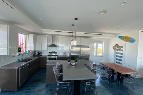 Villa ou maison à louer à Big Pine Key, Floride: 4 chambres, 218.51 m2 № 2180499 - photo 23
