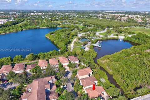Villa ou maison à vendre à Hollywood, Floride: 3 chambres, 178.28 m2 № 2088013 - photo 20