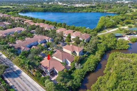 Villa ou maison à vendre à Hollywood, Floride: 3 chambres, 178.28 m2 № 2088013 - photo 19