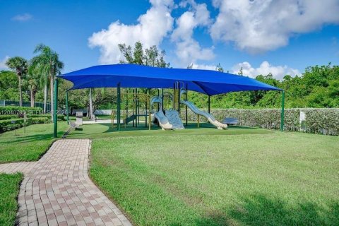 Villa ou maison à vendre à Hollywood, Floride: 3 chambres, 178.28 m2 № 2088013 - photo 26