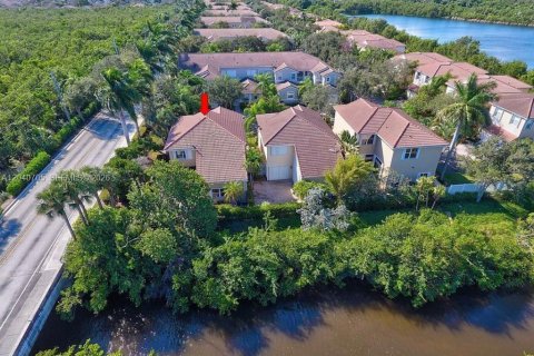 Villa ou maison à vendre à Hollywood, Floride: 3 chambres, 178.28 m2 № 2088013 - photo 18