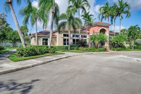 Villa ou maison à vendre à Hollywood, Floride: 3 chambres, 178.28 m2 № 2088013 - photo 22