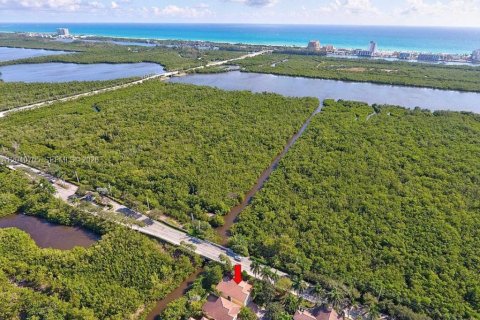 Villa ou maison à vendre à Hollywood, Floride: 3 chambres, 178.28 m2 № 2088013 - photo 21