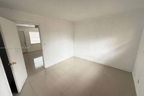 Copropriété à louer à Oakland Park, Floride: 1 chambre, 37.81 m2 № 2001237 - photo 7