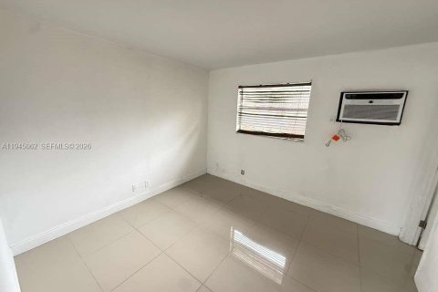 Copropriété à louer à Oakland Park, Floride: 1 chambre, 37.81 m2 № 2001237 - photo 10