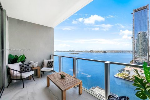 Кондоминиум с 1 спальней в Майами, Флорида № 2042918