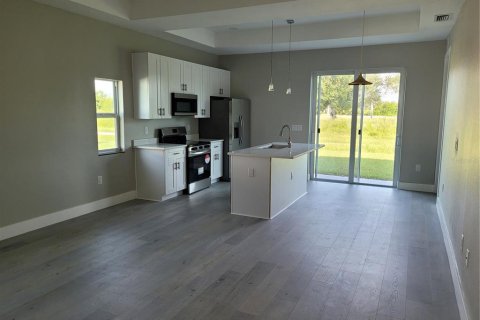 Casa en alquiler en Placida, Florida, 3 dormitorios, 149.29 m2 № 1845016 - foto 1