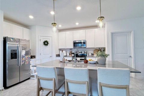 House in Davenport, Florida 4 bedrooms, 179.58 sq.m. № 1878217 - photo 7