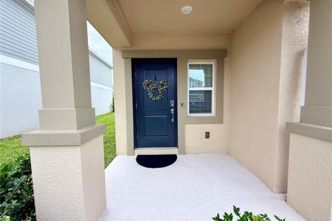 House in Davenport, Florida 4 bedrooms, 179.58 sq.m. № 1878217 - photo 2