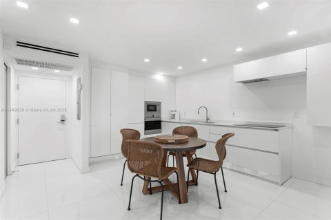 Copropriété à louer à Miami Beach, Floride: 1 chambre, 81.75 m2 № 1977996 - photo 6