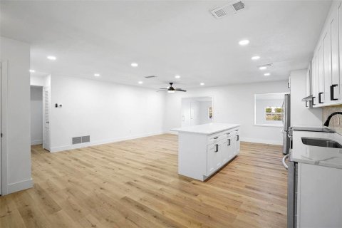 Villa ou maison à vendre à Winter Park, Floride: 4 chambres, 163.97 m2 № 1566035 - photo 6