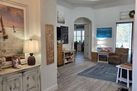 Casa en venta en Lady Lake, Florida, 4 dormitorios, 240.25 m2 № 2092433 - foto 6