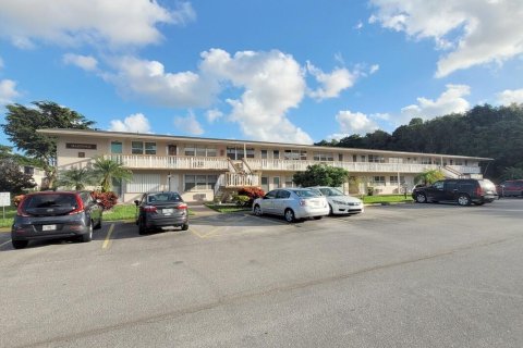 Condo in West Palm Beach, Florida, 1 bedroom № 2191807 - photo 15