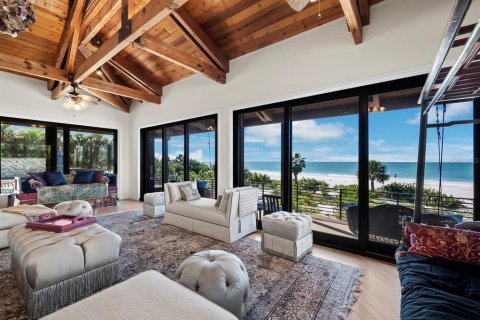 House in Longboat Key, Florida 8 bedrooms, 1184.69 sq.m. № 2206179 - photo 21
