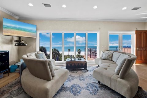 House in Longboat Key, Florida 8 bedrooms, 1184.69 sq.m. № 2206179 - photo 30