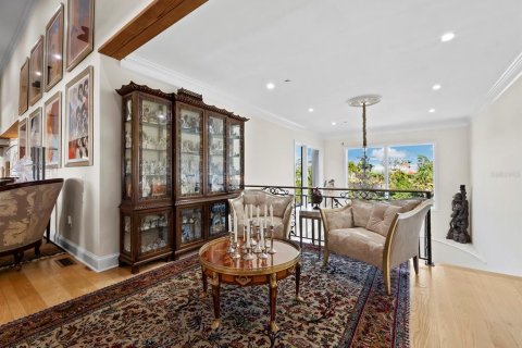 House in Longboat Key, Florida 8 bedrooms, 1184.69 sq.m. № 2206179 - photo 8