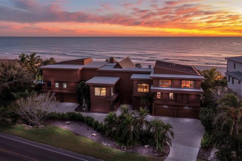 House in Longboat Key, Florida 8 bedrooms, 1184.69 sq.m. № 2206179 - photo 2