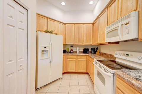 Condo in Kissimmee, Florida, 2 bedrooms  № 1837396 - photo 11