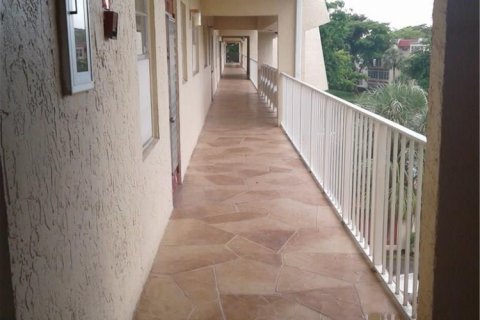 Condo à Margate, Floride, 2 chambres  № 2085999