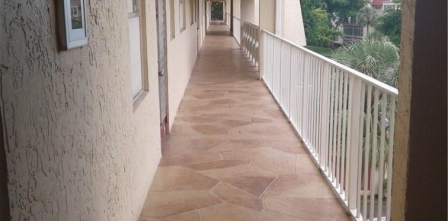 Condo à Margate, Floride, 2 chambres  № 2085999