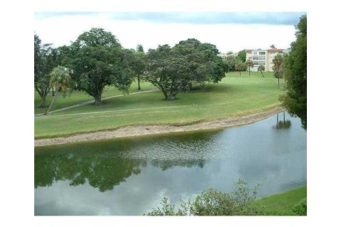 Copropriété à louer à Margate, Floride: 2 chambres, 86.4 m2 № 2085999 - photo 12