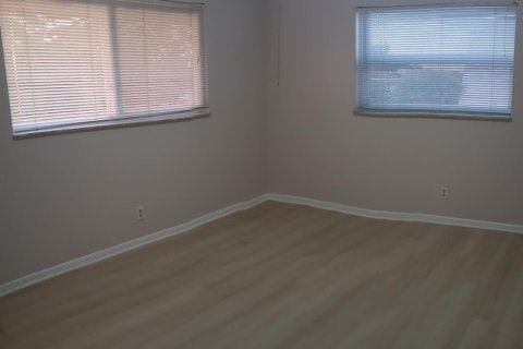 Copropriété à louer à Margate, Floride: 2 chambres, 86.4 m2 № 2085999 - photo 9