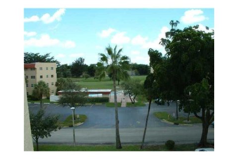 Copropriété à louer à Margate, Floride: 2 chambres, 86.4 m2 № 2085999 - photo 11